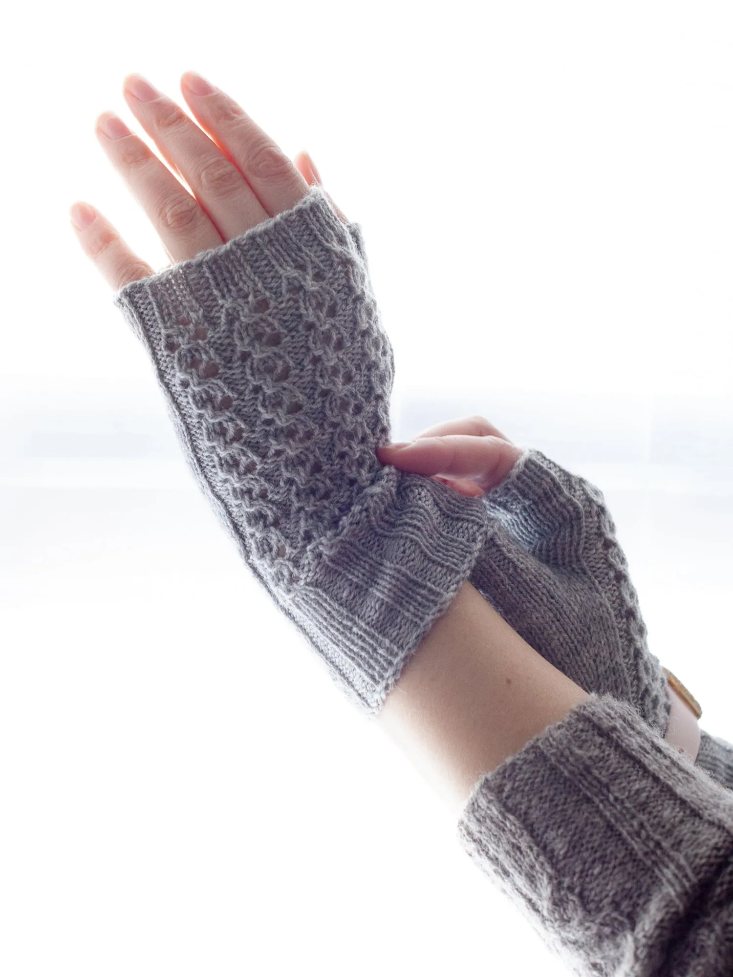 Cloverleaf Lace Mitts <br/><small>knitting pattern</small>